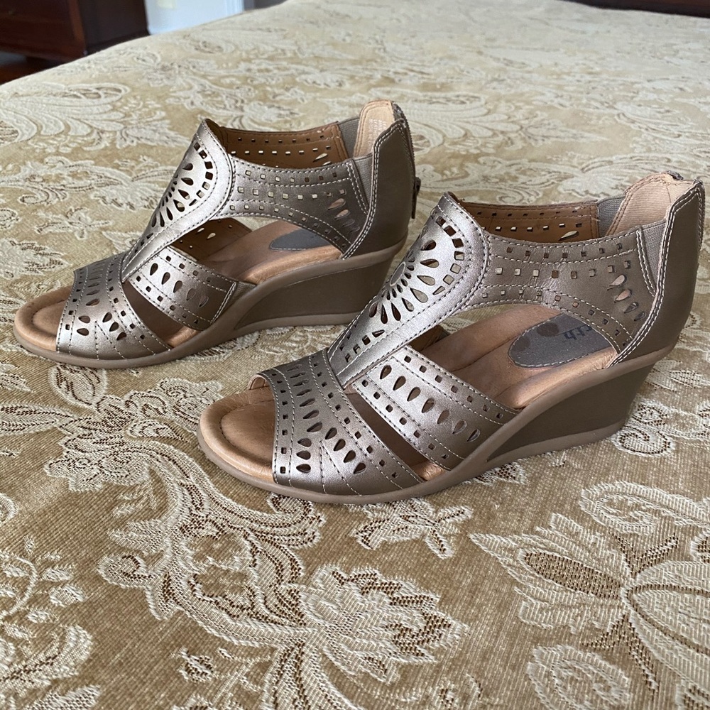 Earth wedge sandals - Picture 2 of 4